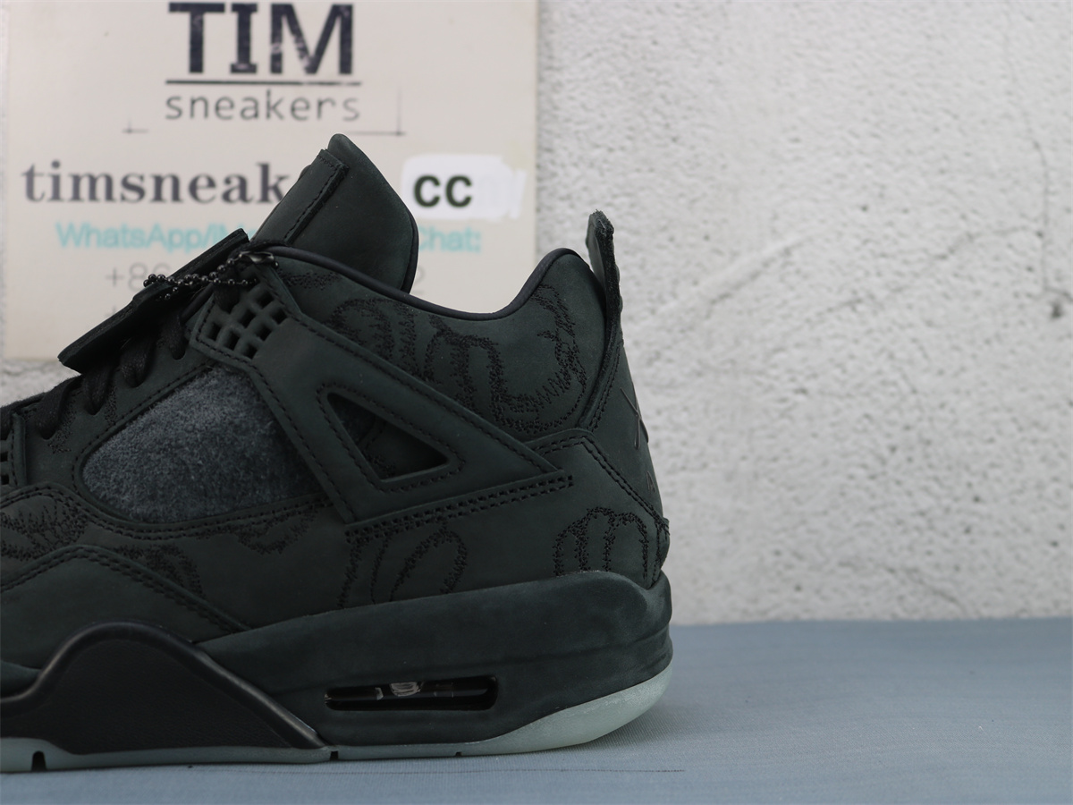 GX Batch Air Jordan 4 Retro Kaws Black 930155-001